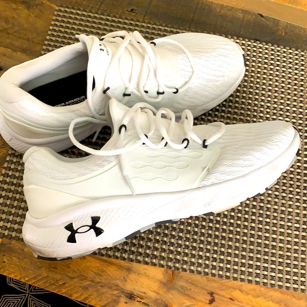 Under armor men’s shoes